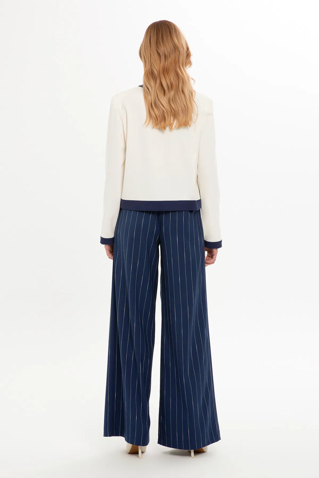 Gizia - Ecru set with Crew Neck Jacket and Pleated Pants