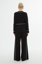 Load image into Gallery viewer, KIWE - Cardigan with Buttons and Tracksuit Set
