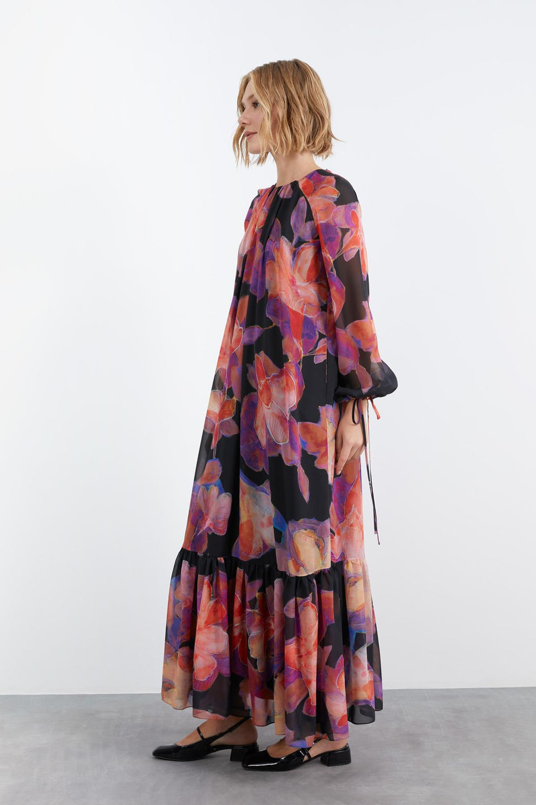 KIWE - Floral Print Chiffon Dress