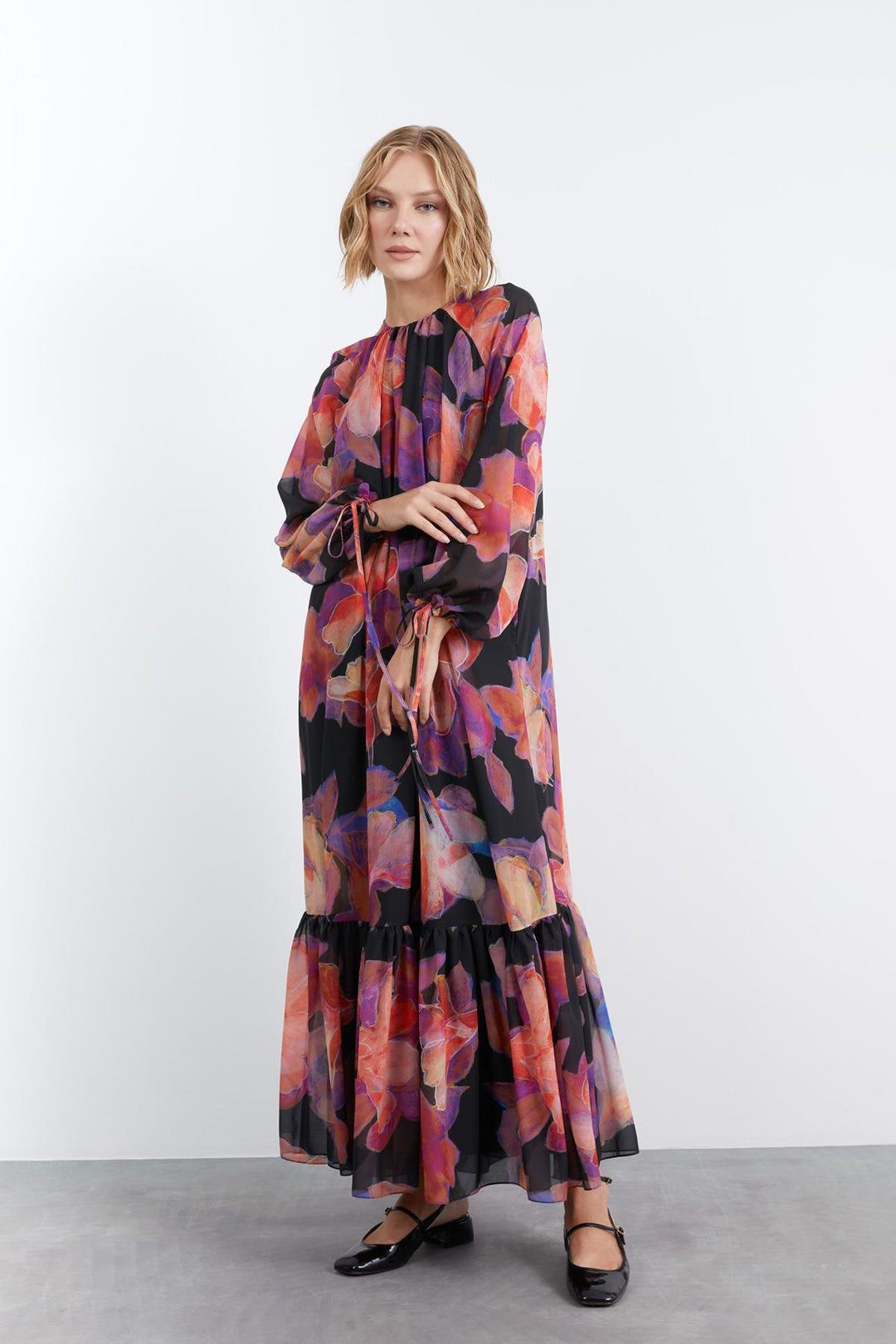 KIWE - Floral Print Chiffon Dress