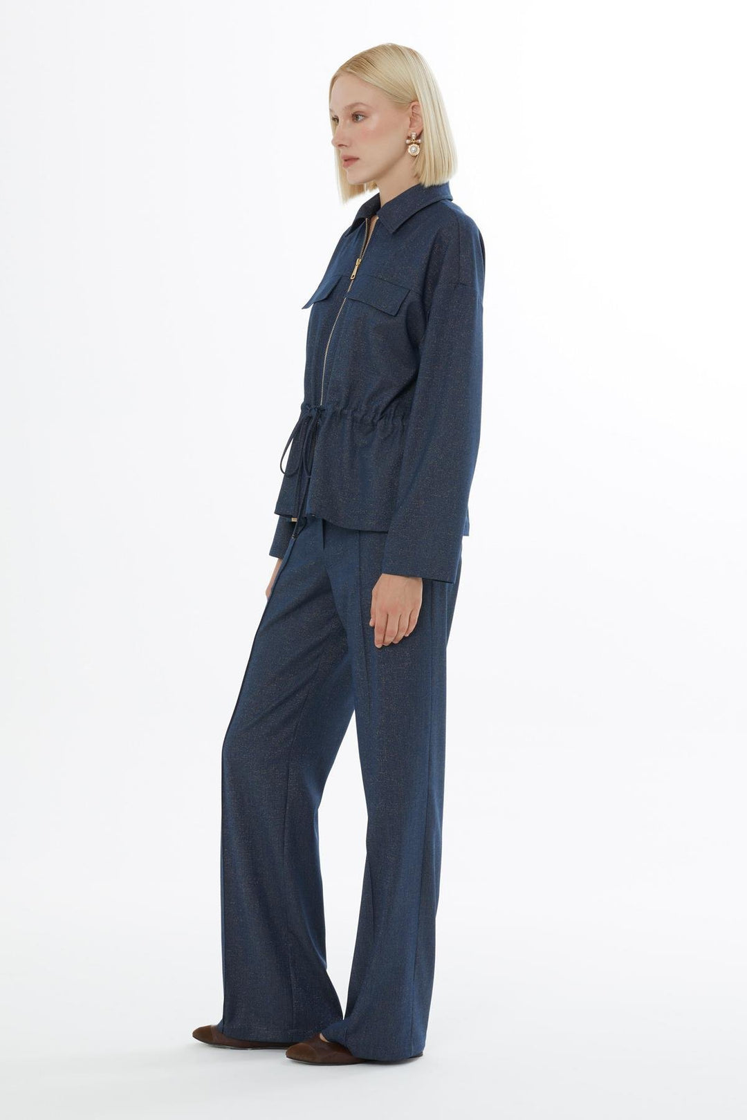 KIWE - Front Zip Closure Tracksuit with Elastic Waist